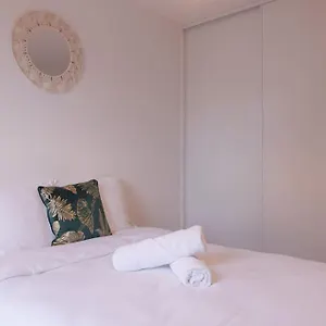 https://superbe-appartement-2-chambres-parking-gratuit.hotels-rhonealpes.com